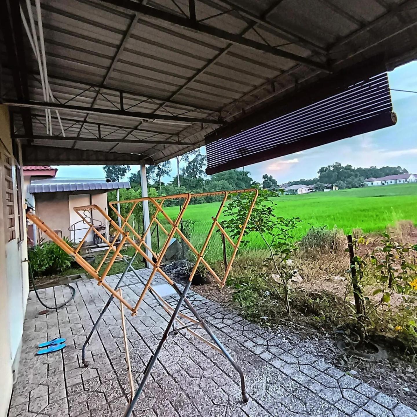 Ebnur Homestay Arau Exterior foto
